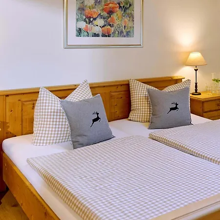 Köllhof Apartman *